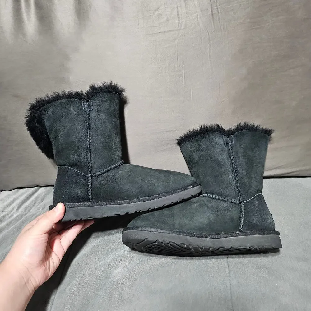 UGG Bailey Button Ankle Boot women US 7 Black Winter Sheepskin
